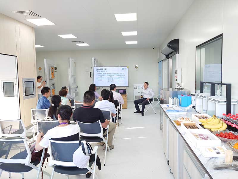 Shanghai Indoor Enviromental Purification Industry Association visited the Pharma United Co., Ltd. Kunshan factory